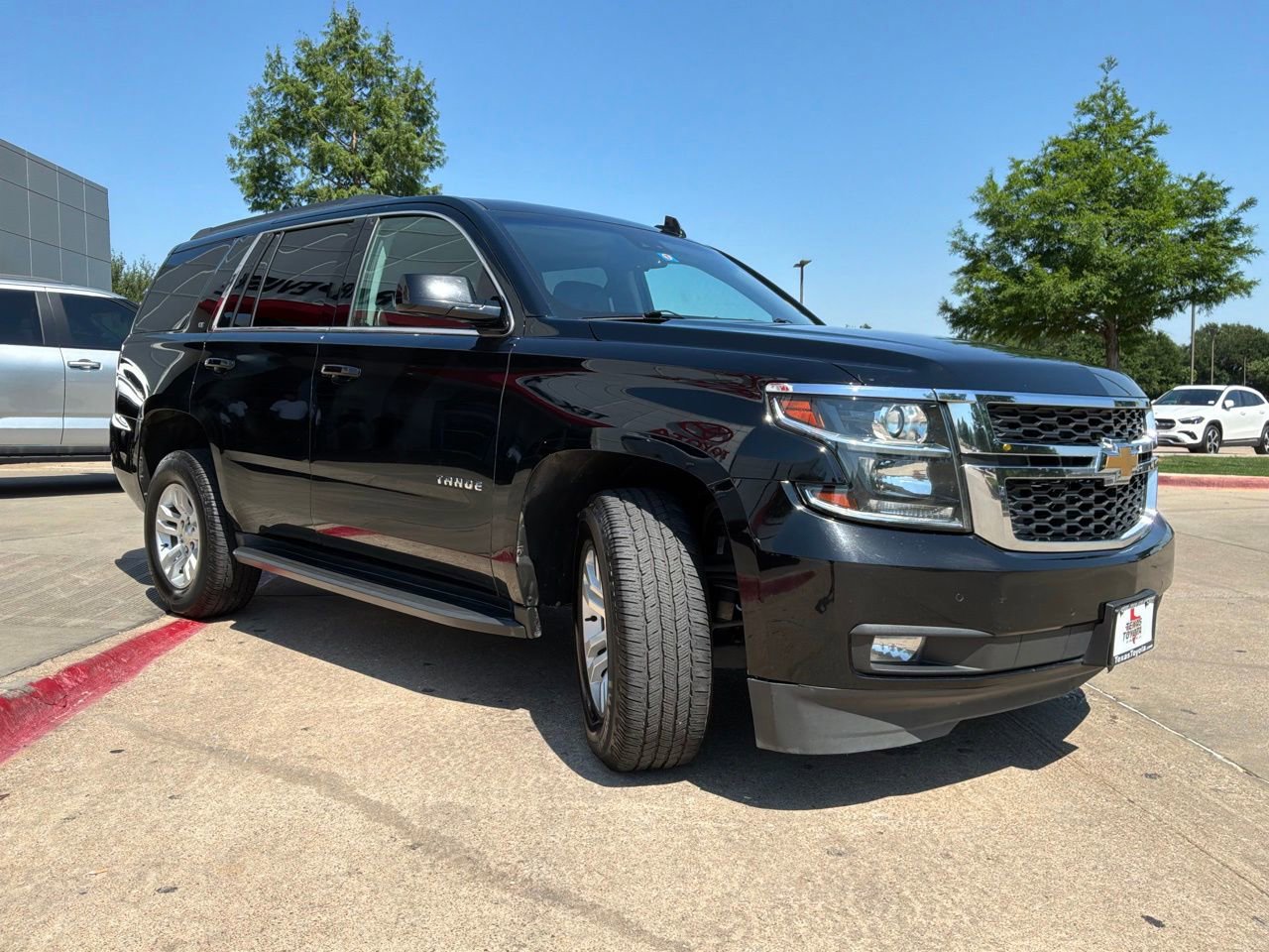 Used 2018 Chevrolet Tahoe LT RWD image 4