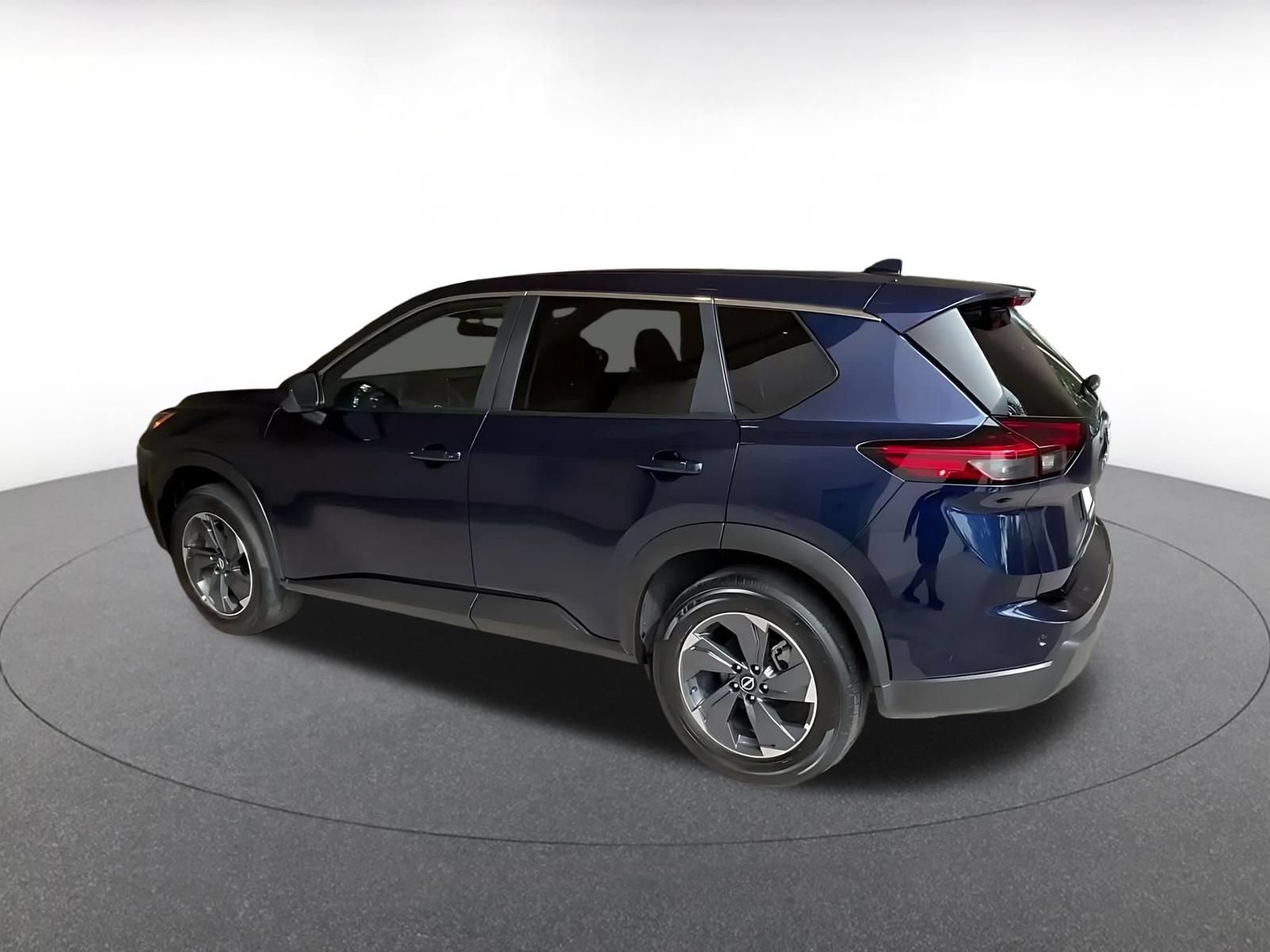 Used 2026 Nissan Rogue SV FWD image 9