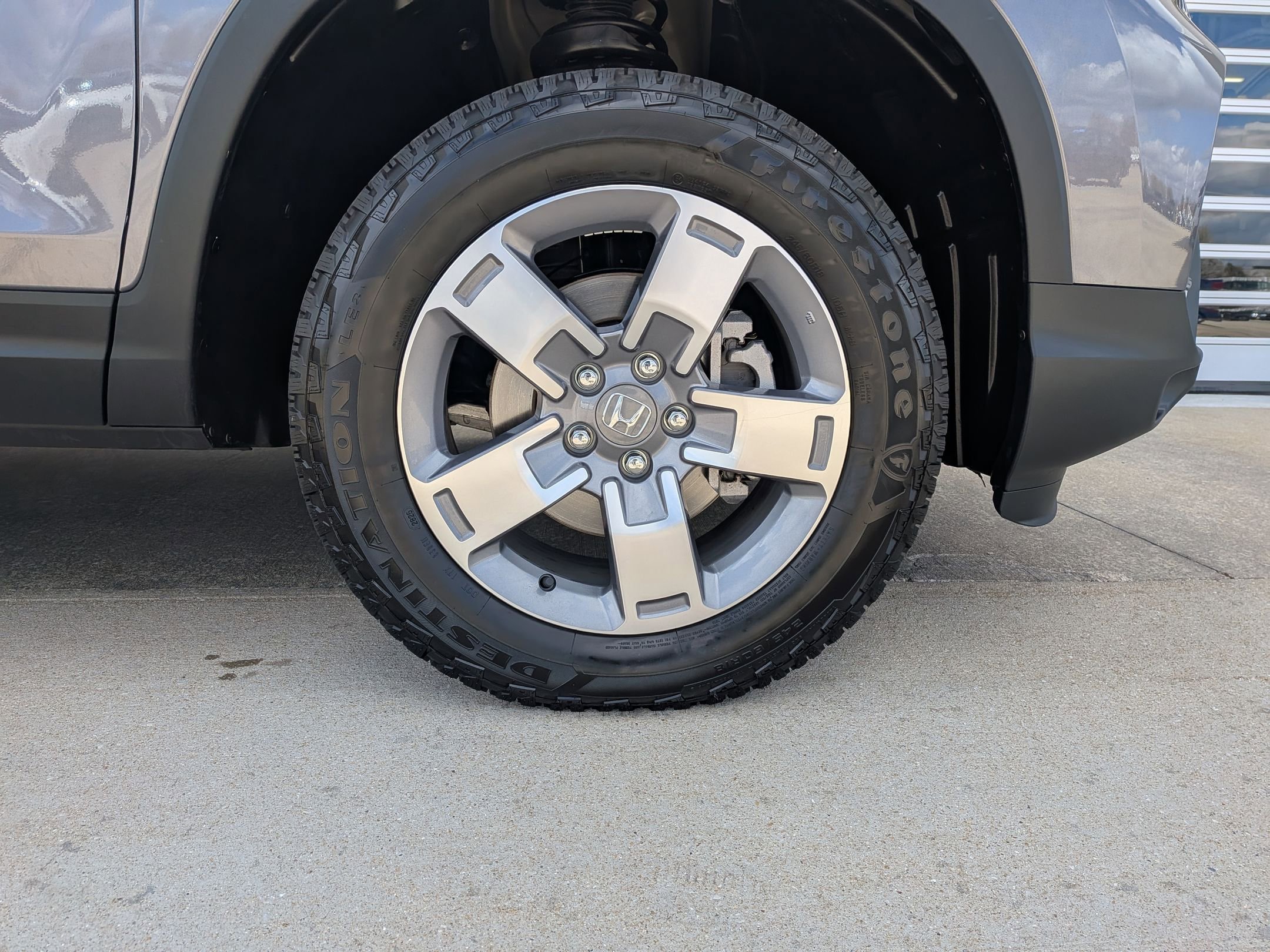 Certified 2025 Honda Ridgeline RTL image 32