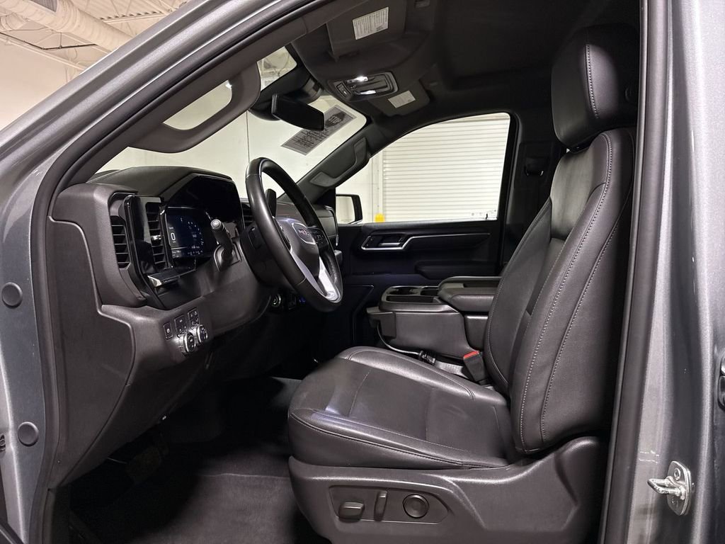 Used 2025 GMC Sierra 1500 SLT image 19