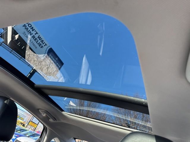 Used 2021 Hyundai Sonata Limited w/ Preferred Accessory Package image 5