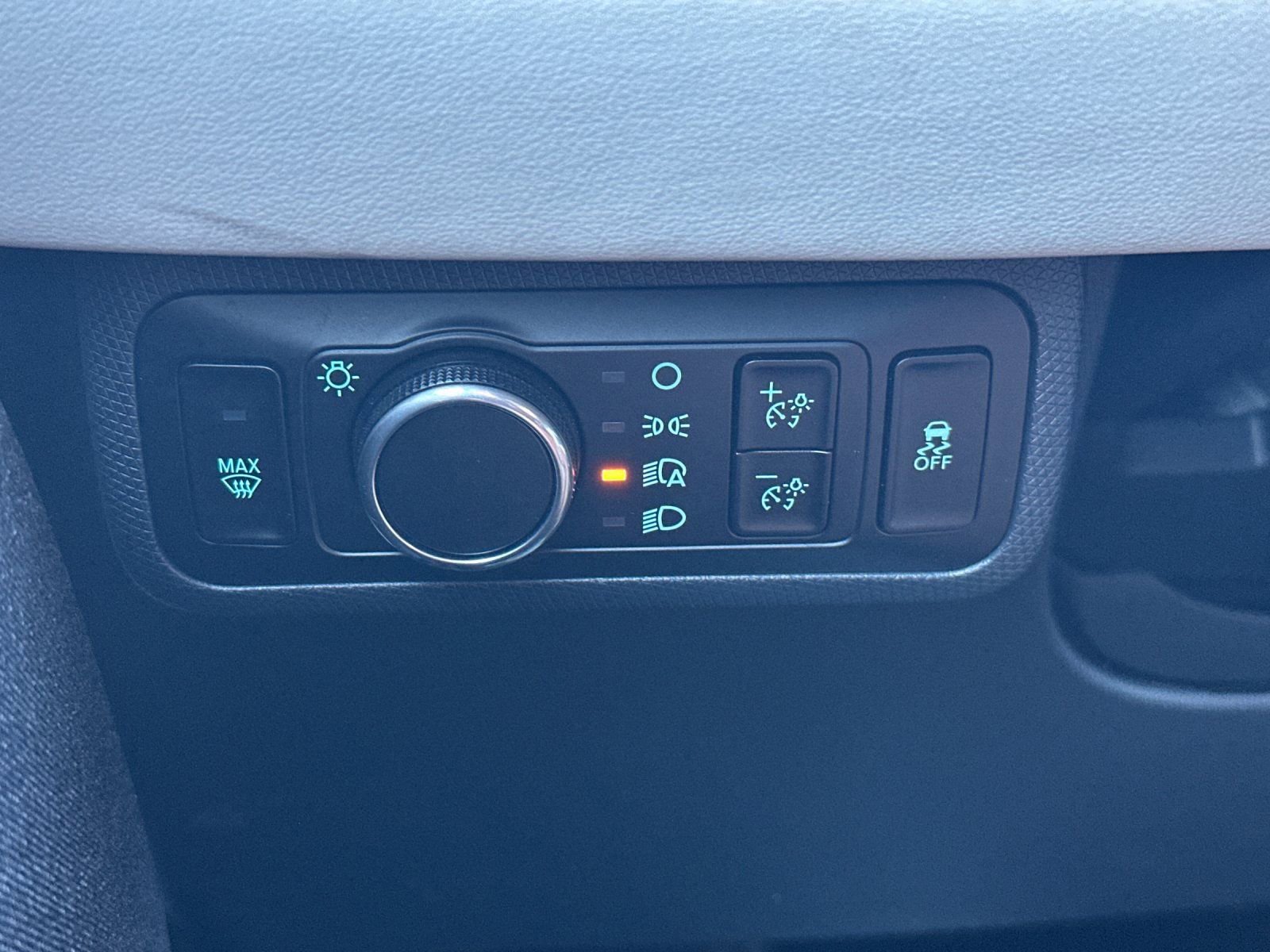 Used 2023 Ford Mustang Mach-E Premium image 32