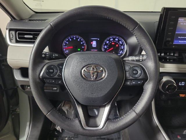 Used 2021 Toyota RAV4 XLE Premium FWD image 27