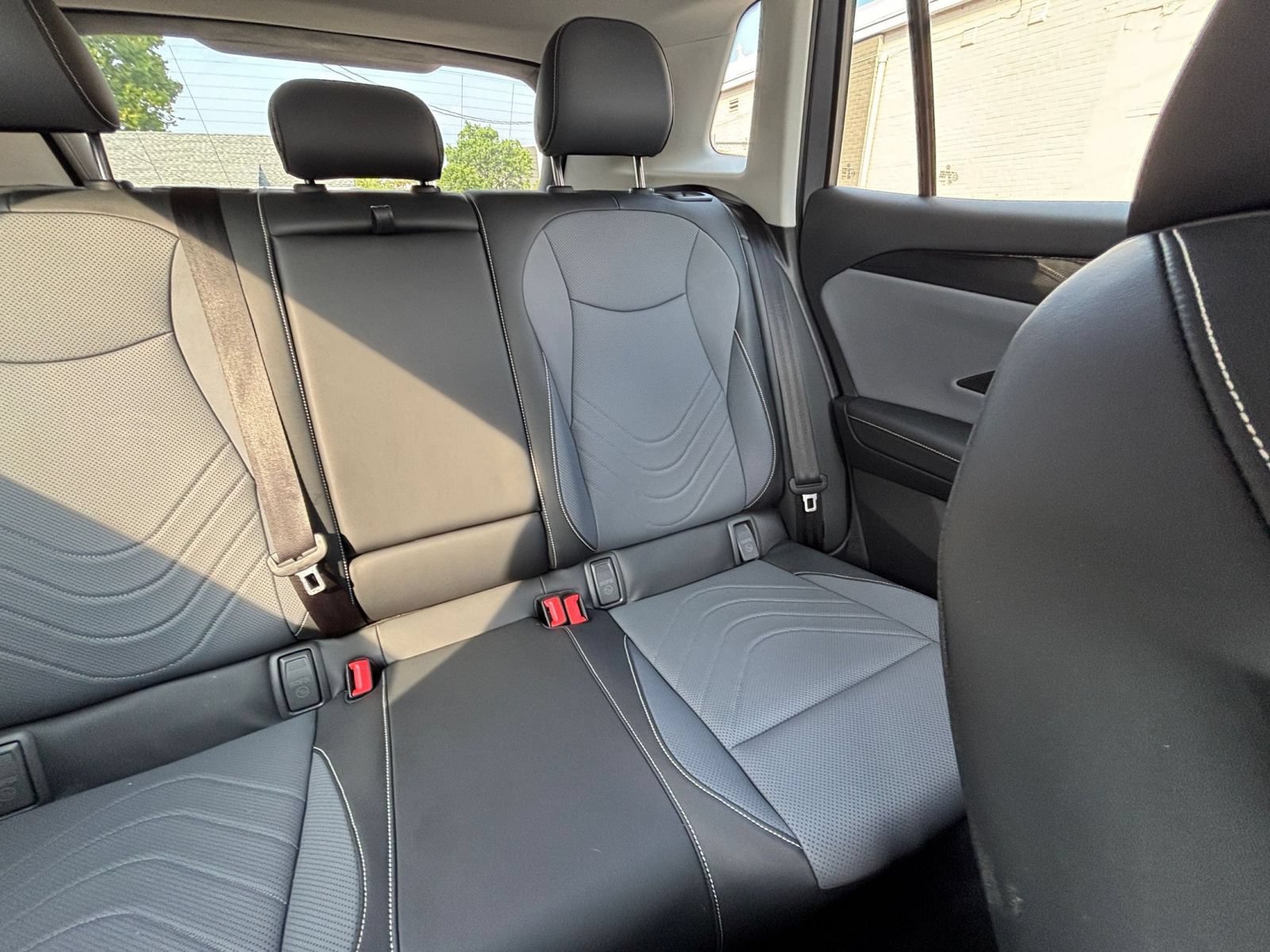 Used 2026 Volkswagen Tiguan SE AWD/4WD image 40