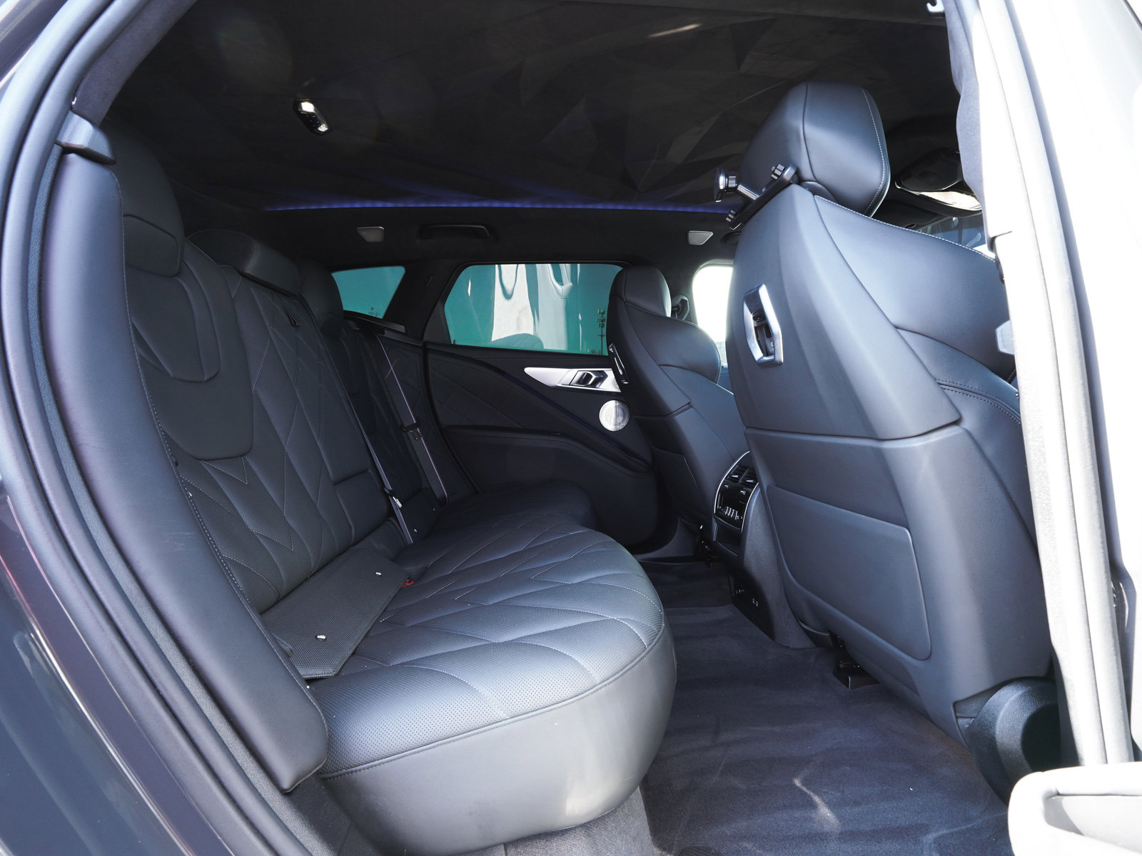 Used 2025 BMW XM image 43