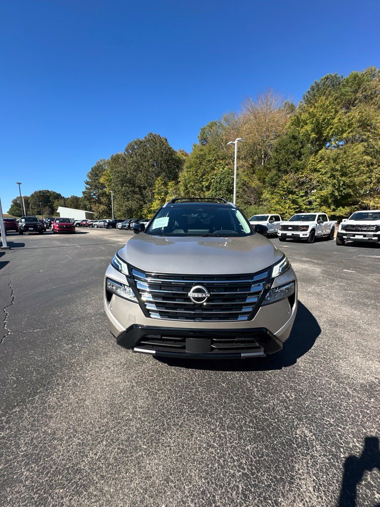Used 2026 Nissan Rogue Platinum w/ Platinum Premium Package AWD/4WD image 9