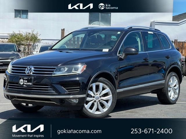 Used 2015 Volkswagen Touareg Sport AWD/4WD image 1