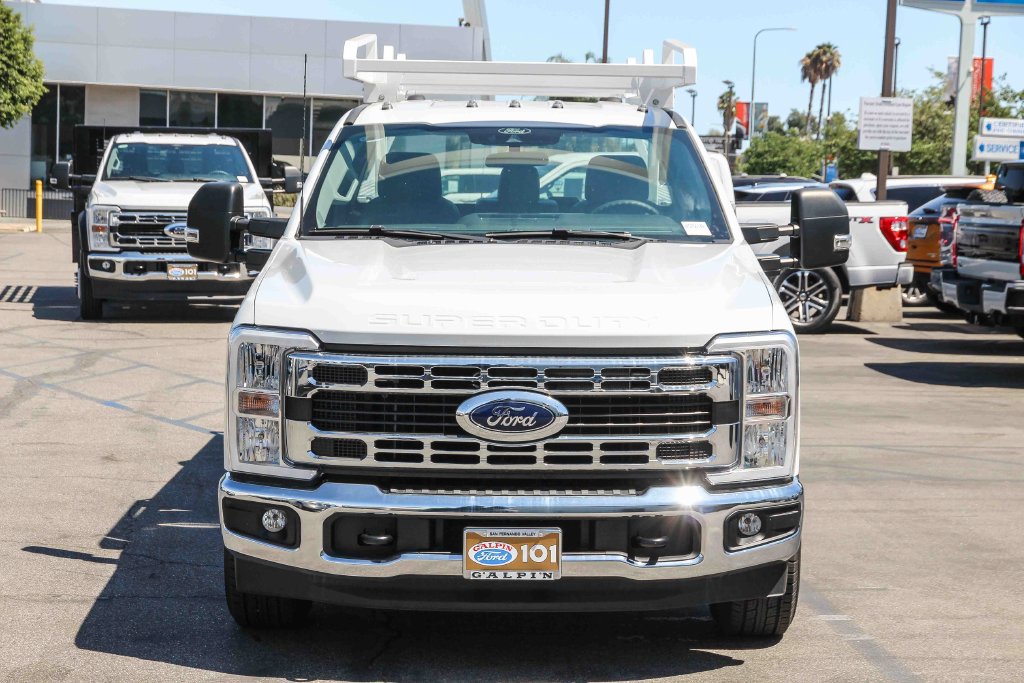 New 2025 Ford F350 XL w/ XL Chrome Package RWD image 2