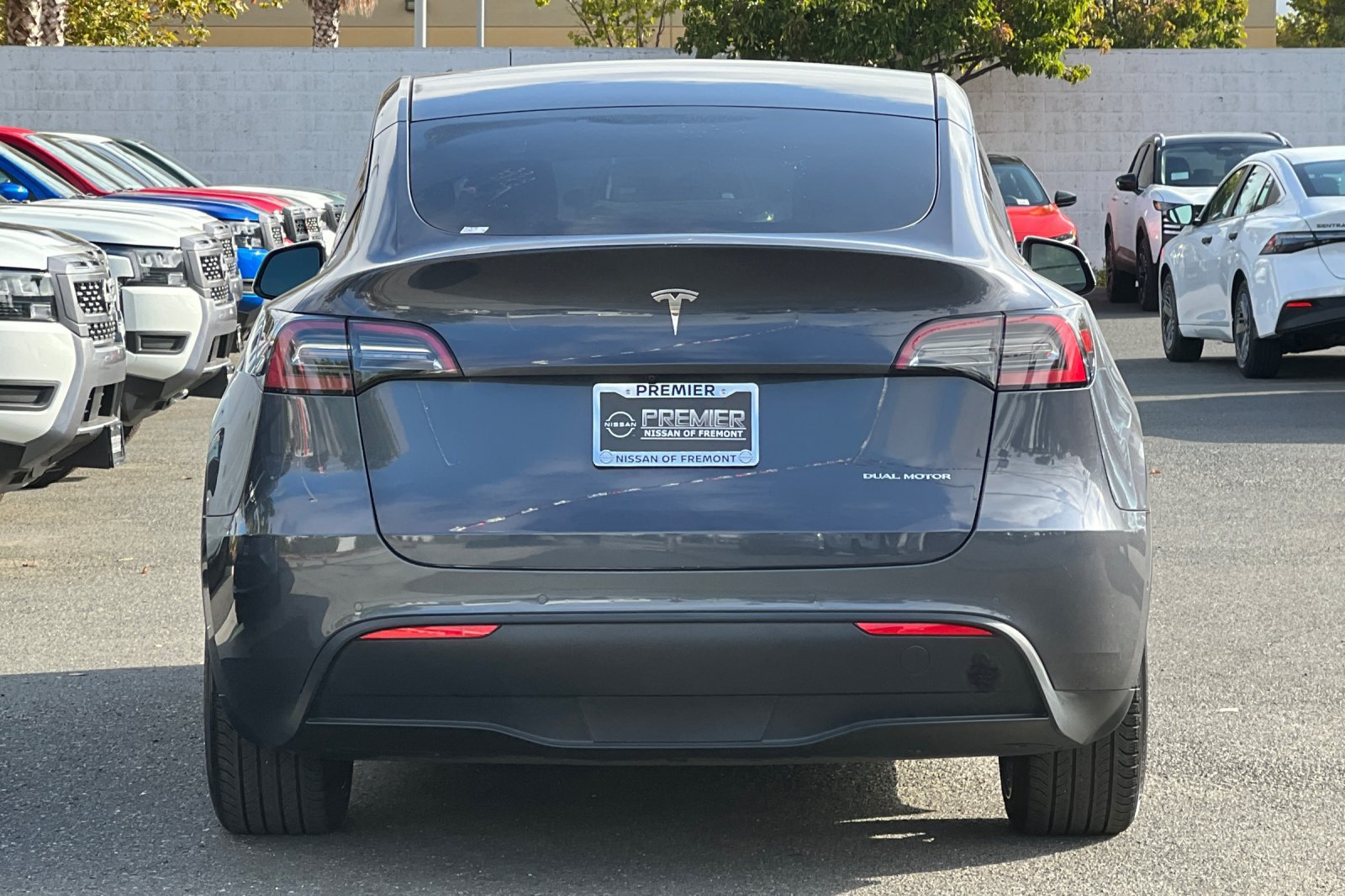 Used 2022 Tesla Model Y Long Range AWD/4WD image 5