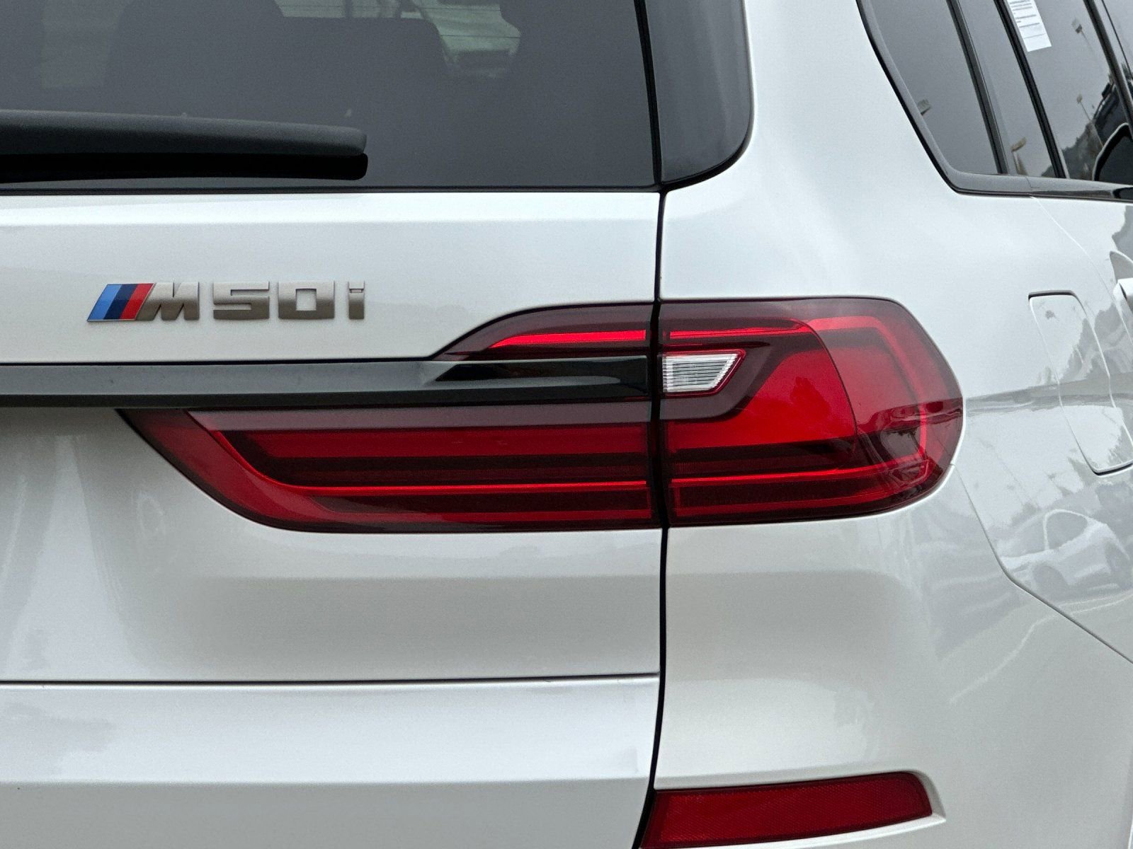 Used 2021 BMW X7 M50i AWD/4WD image 36