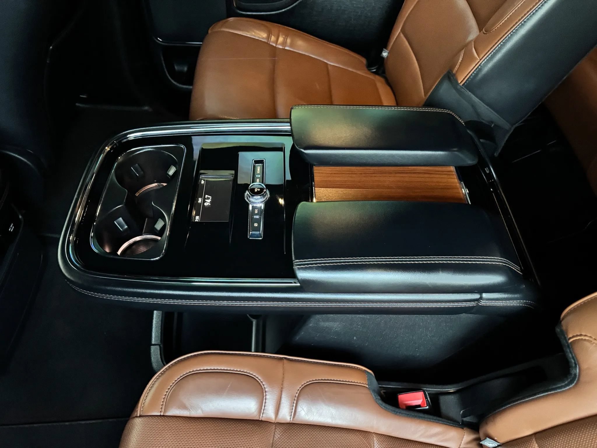 Used 2019 Lincoln Navigator L Reserve AWD/4WD image 24
