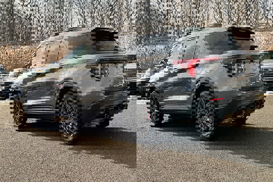 New 2026 Ford Explorer ST image 12