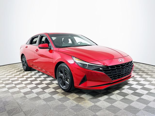 Used 2023 Hyundai Elantra SEL FWD image 1