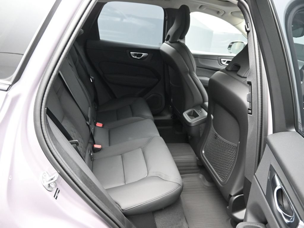 New 2026 Volvo XC60 B5 Plus w/ Climate Package AWD/4WD image 17