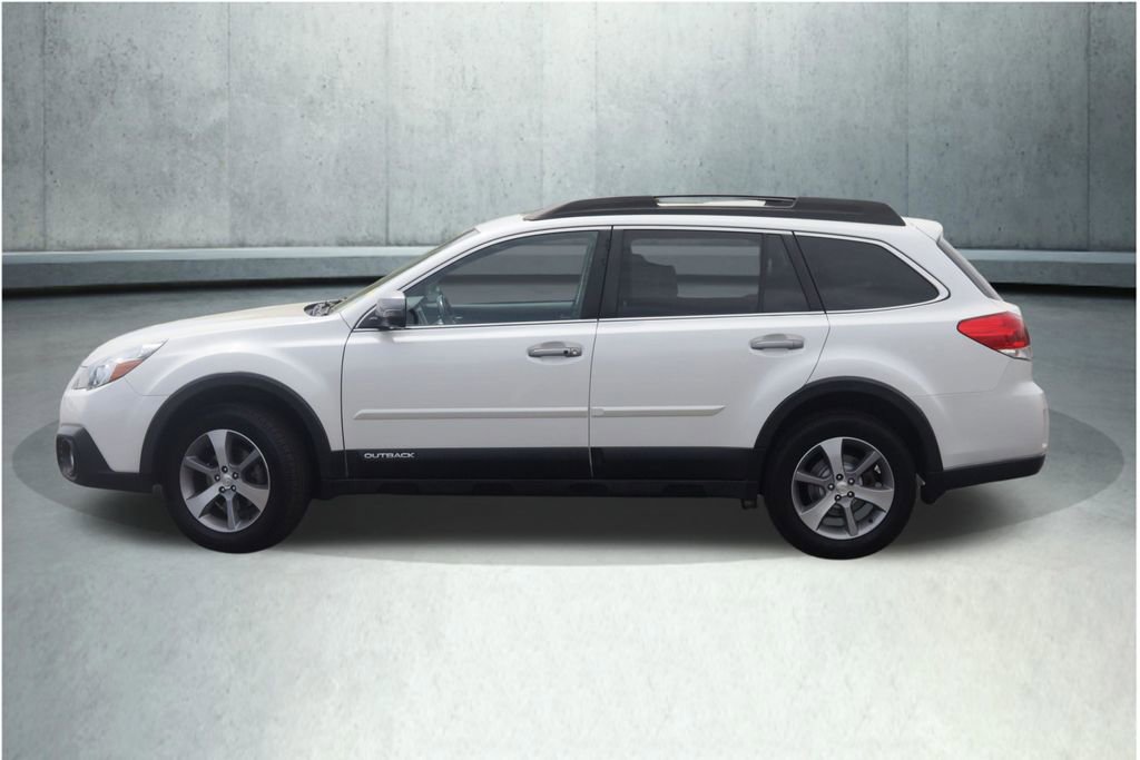 Used 2013 Subaru Outback 2.5i Limited AWD/4WD image 15