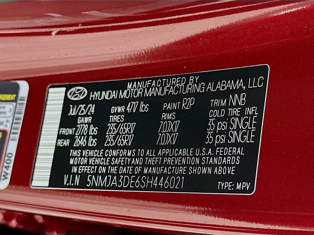 Certified 2025 Hyundai Tucson SE image 30