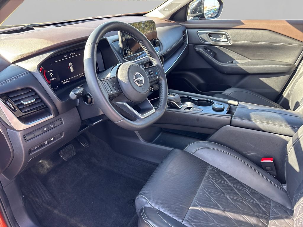 Used 2023 Nissan Rogue Platinum w/ Platinum Premium Package image 9