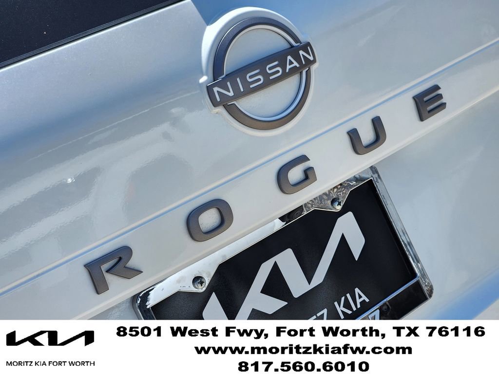 Used 2026 Nissan Rogue SV w/ Cold Weather Package AWD/4WD image 11