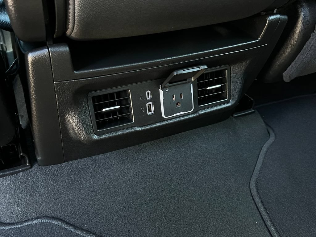Used 2025 GMC Sierra 1500 SLT RWD image 18