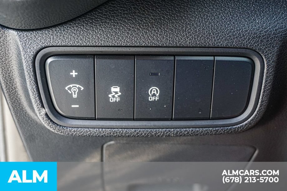 Used 2025 Kia Soul LX w/ LX Technology Package FWD image 43