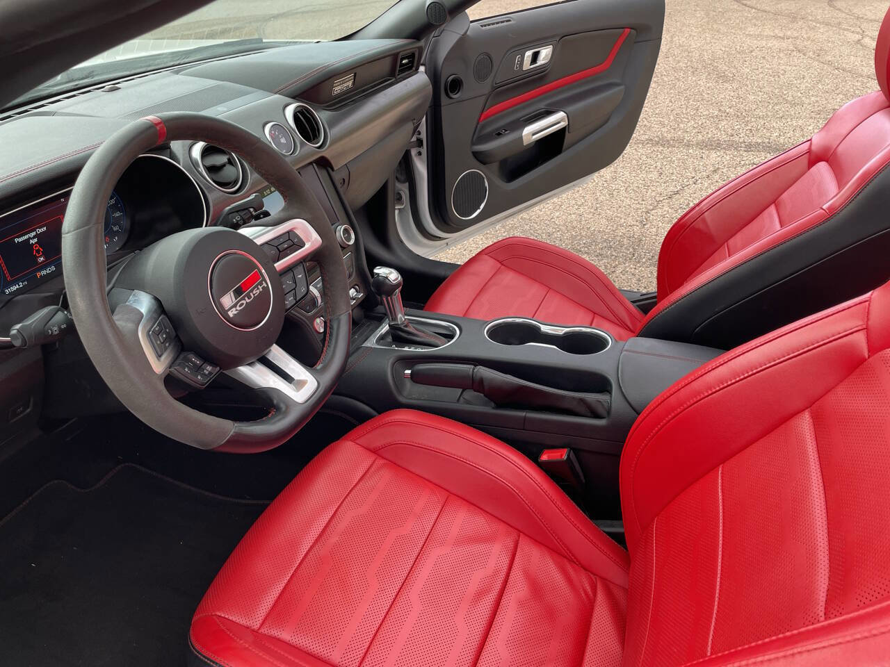 Used 2019 Ford Mustang GT Premium w/ GT Performance Package RWD image 18