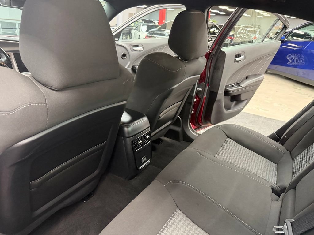 Used 2022 Dodge Charger R/T w/ Blacktop Package RWD image 37