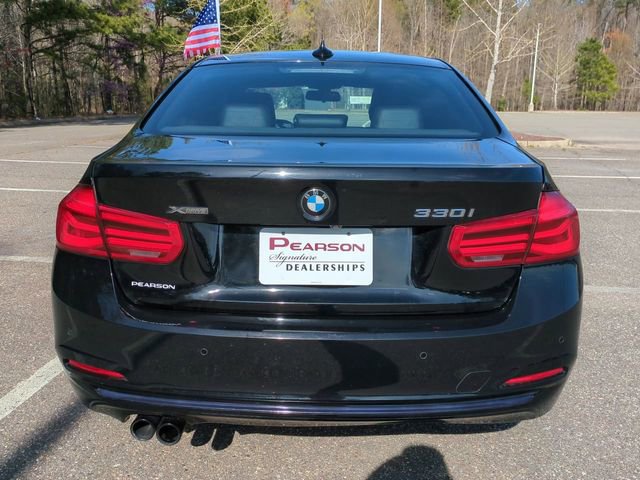Used 2018 BMW 330i xDrive Sedan w/ Convenience Package image 5