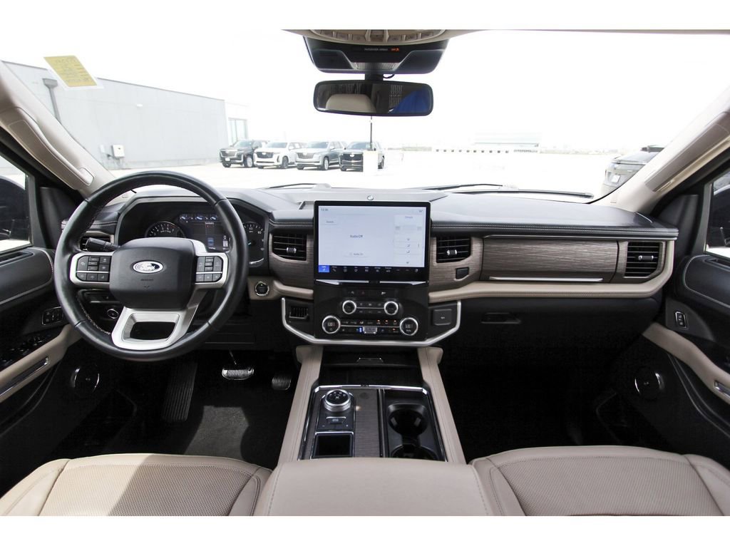 Used 2024 Ford Expedition Max Limited image 9