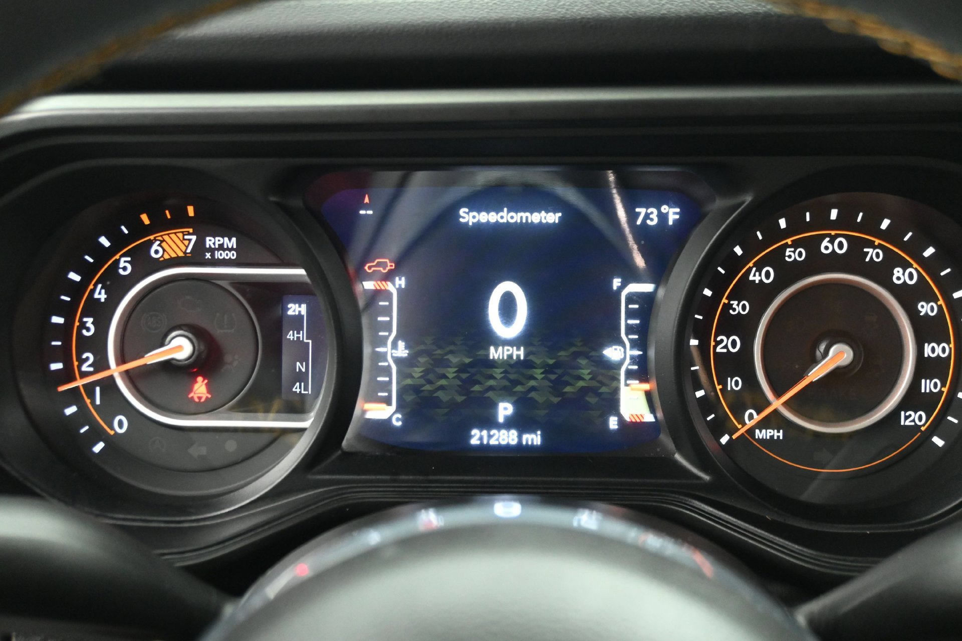 Used 2024 Jeep Wrangler Unlimited Sahara w/ Safety Group AWD/4WD image 13