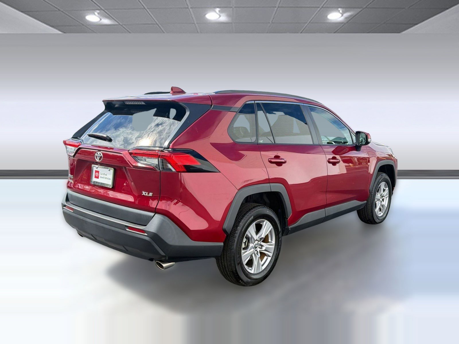 Used 2023 Toyota RAV4 XLE w/ Convenience Package FWD image 8