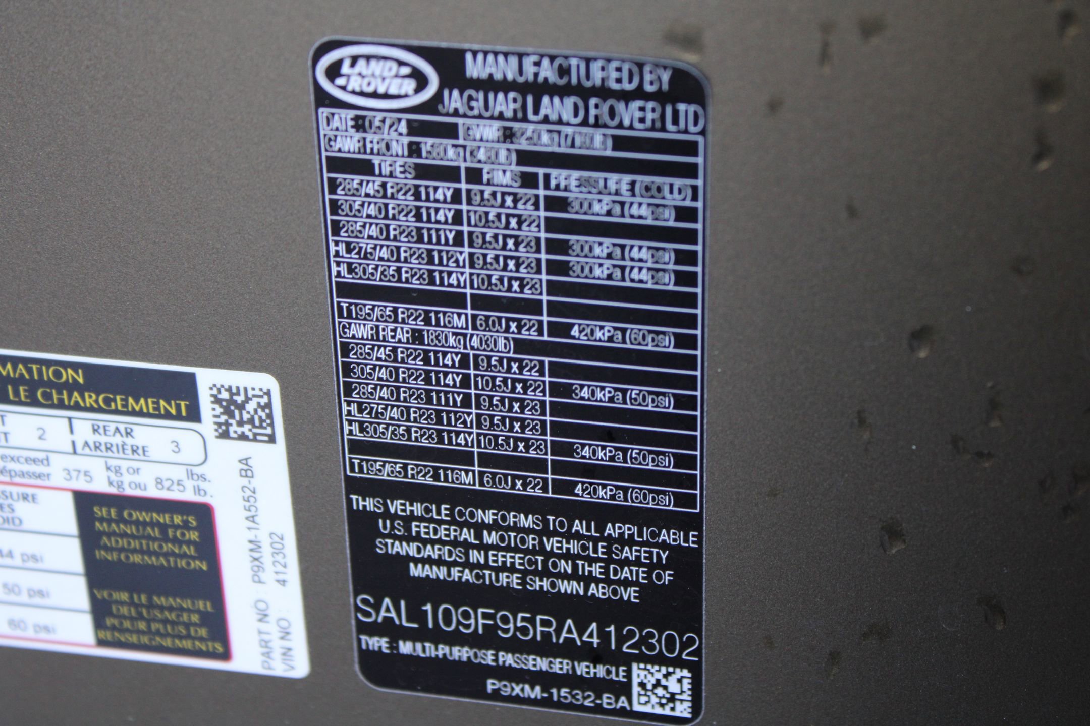 Used 2024 Land Rover Range Rover Sport SV Edition One Carbon Bronze image 31