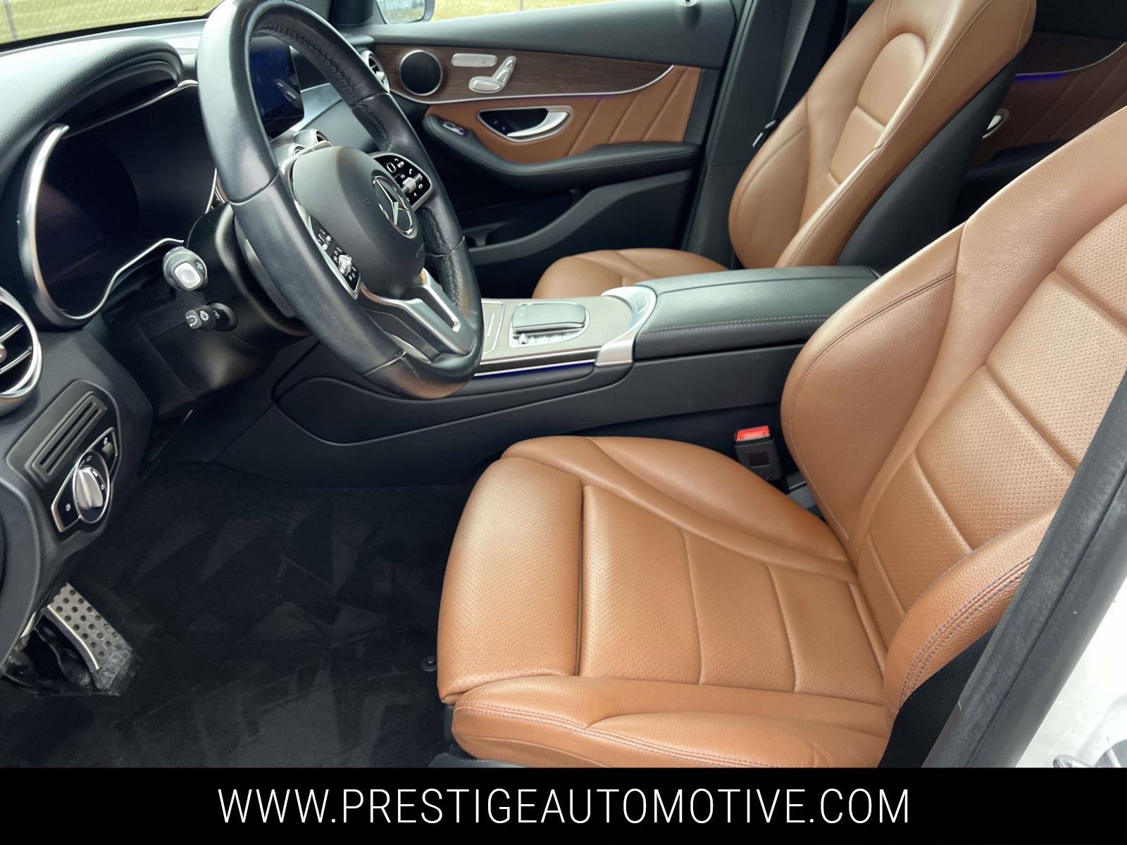 Used 2022 Mercedes-Benz GLC 300 4MATIC image 23