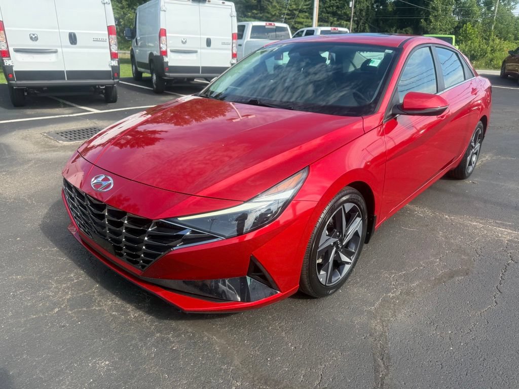 Used 2023 Hyundai Elantra Limited FWD image 9