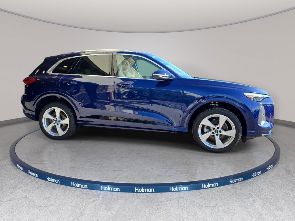 Used 2025 Audi Q5 Premium w/ Premium Plus AWD/4WD image 5