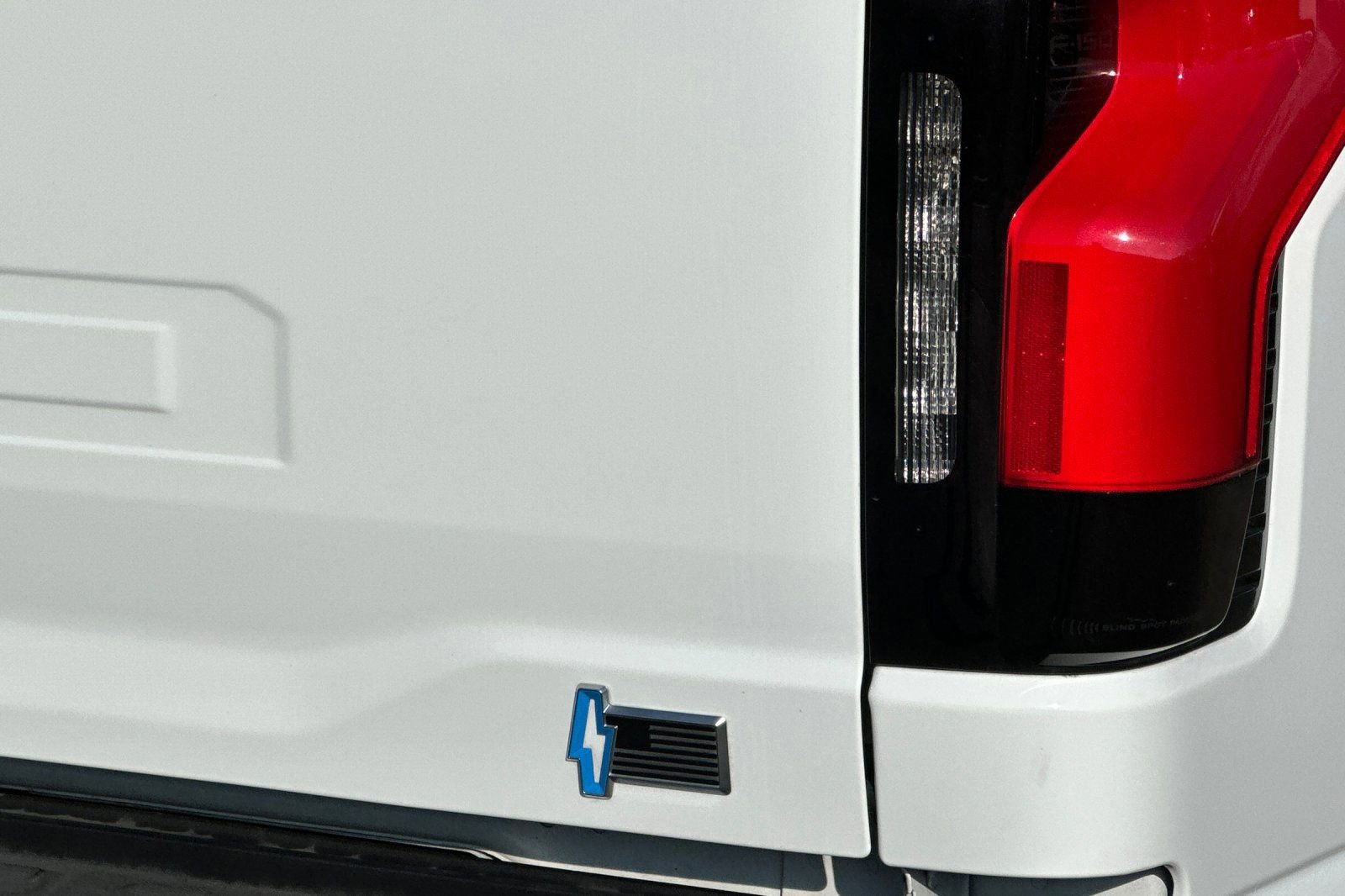 Used 2023 Ford F150 Lightning XLT image 28