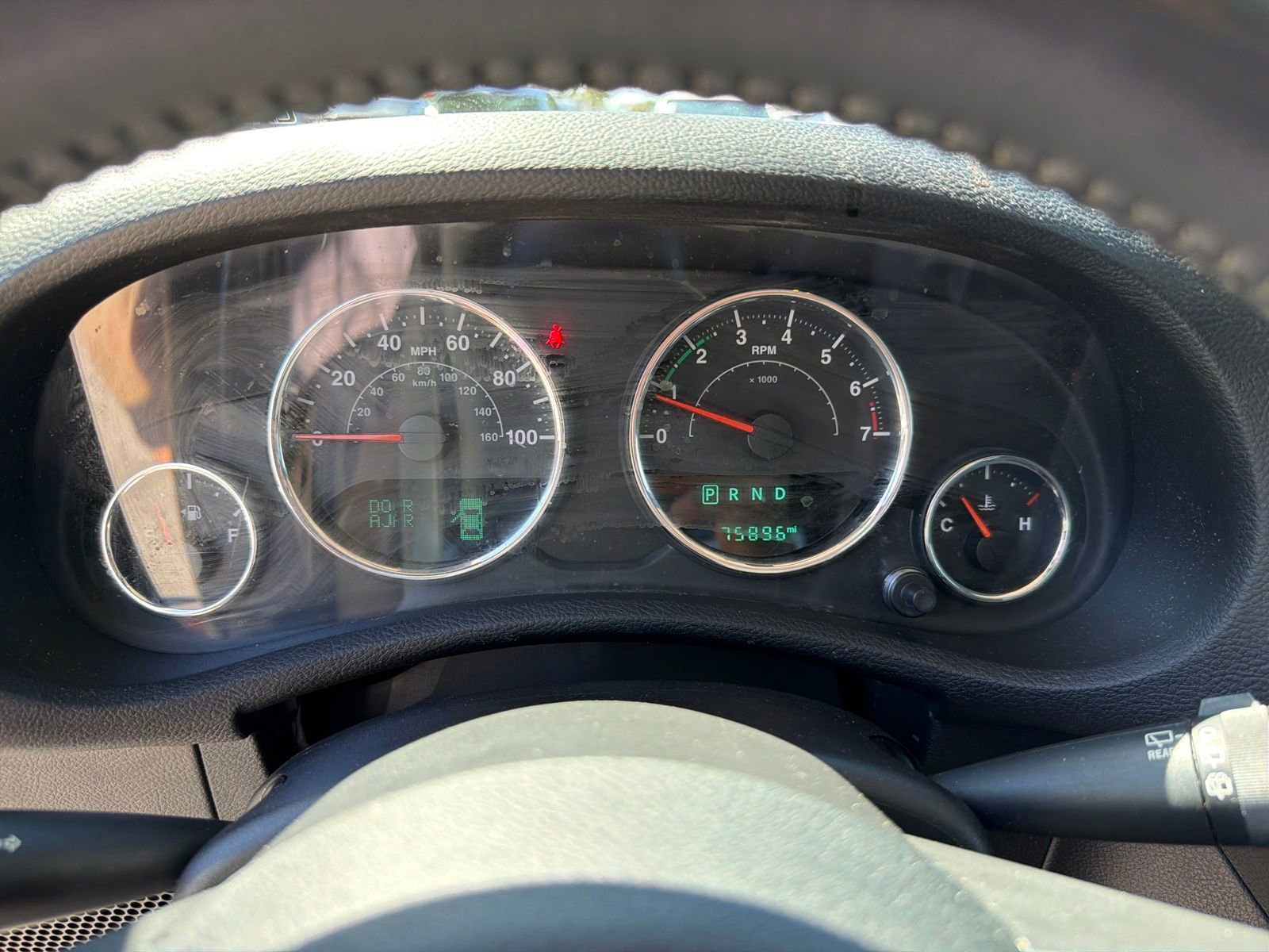 Used 2018 Jeep Wrangler Unlimited Sahara AWD/4WD image 15