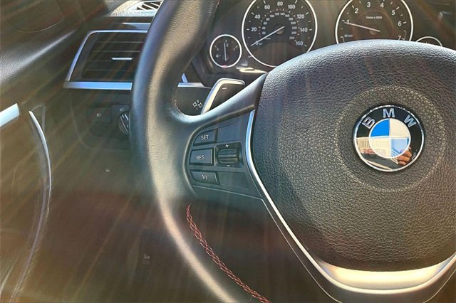 Used 2018 BMW 330e w/ Convenience Package image 20