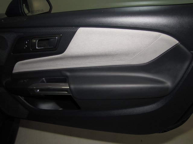 Used 2024 Ford Mustang Coupe image 19