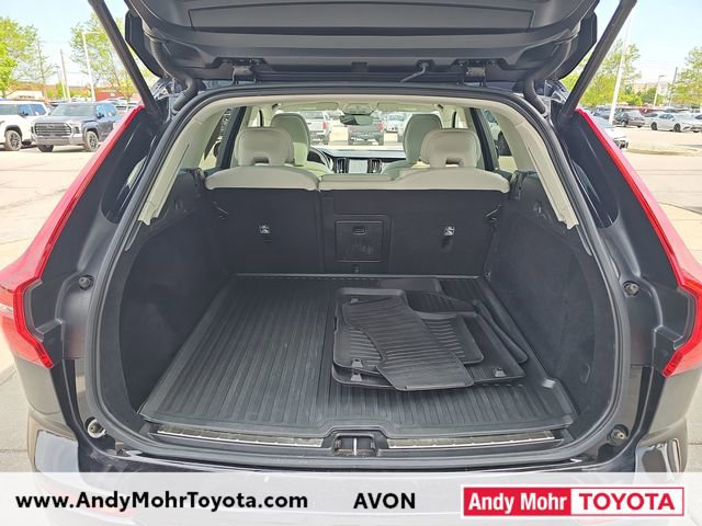 Used 2022 Volvo XC60 B5 Momentum w/ Climate Package AWD/4WD image 30
