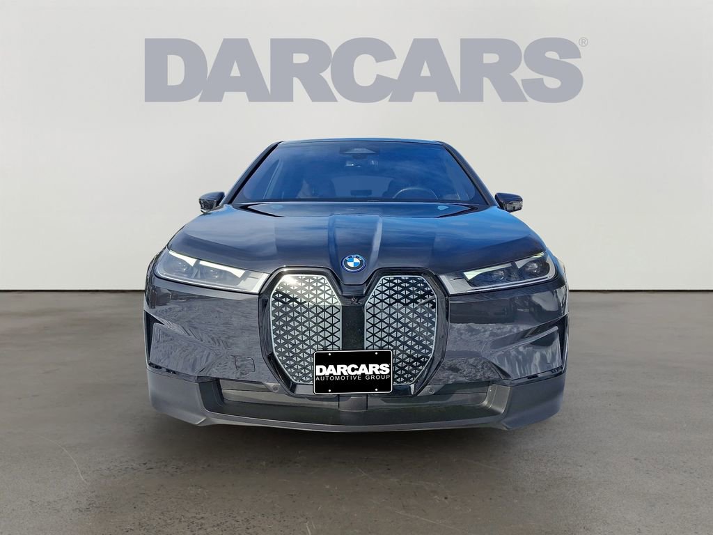 Used 2025 BMW iX xDrive50 w/ Premium Package image 2