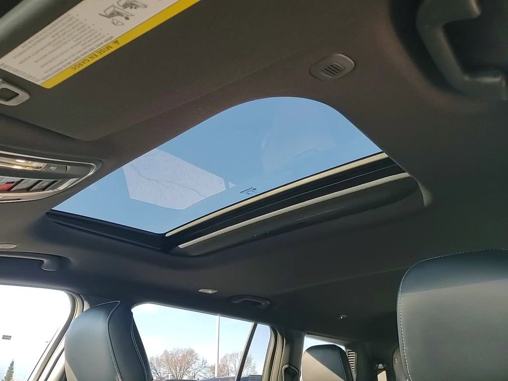 New 2025 Jeep Grand Cherokee L Altitude image 20