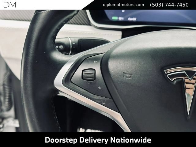 Used 2017 Tesla Model X 90D AWD/4WD image 33
