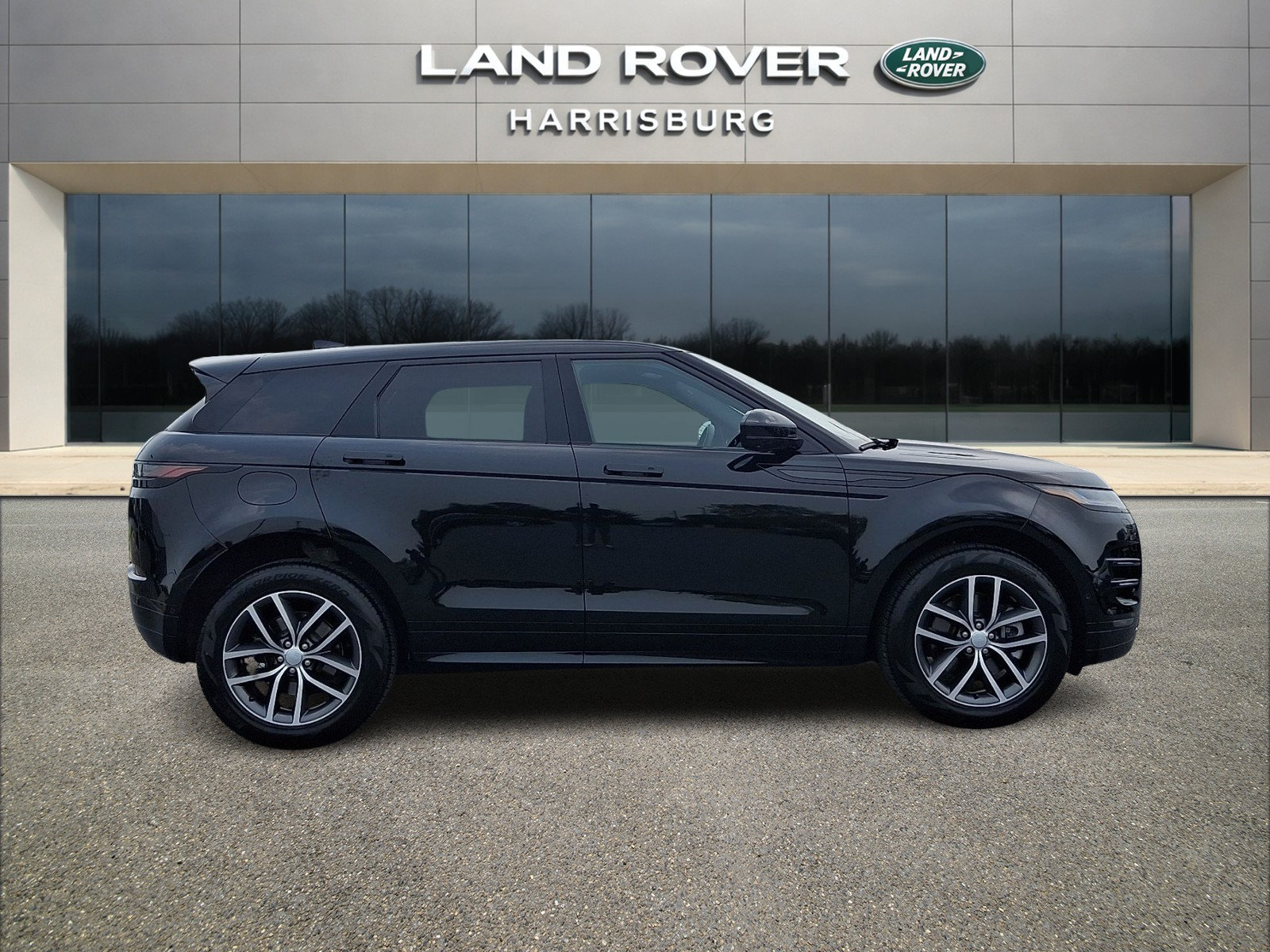 Used 2026 Land Rover Range Rover Evoque Dynamic SE AWD/4WD image 5