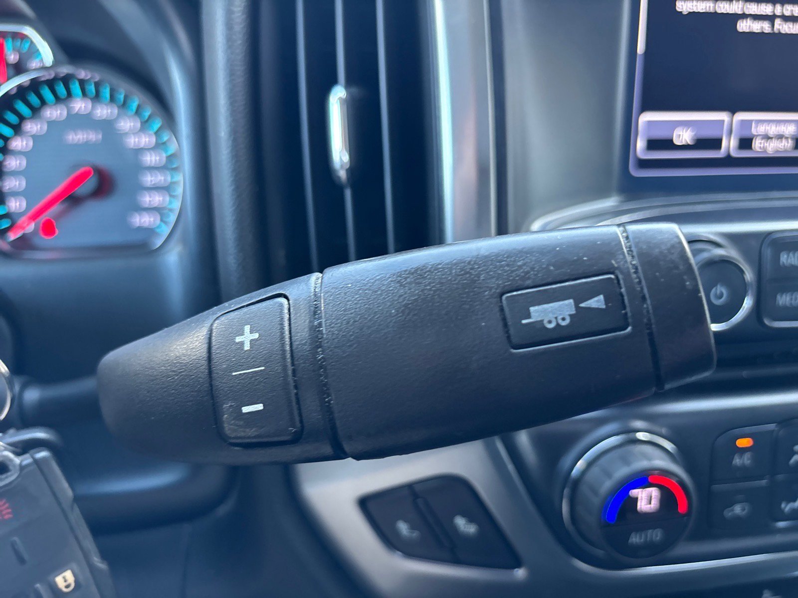 Used 2017 Chevrolet Silverado 1500 LT w/ Midnight Edition image 28