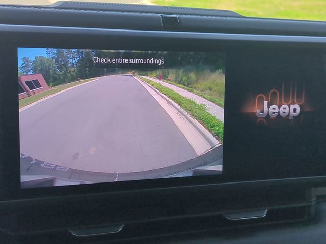 New 2025 Jeep Wrangler Unlimited Sahara AWD/4WD image 35