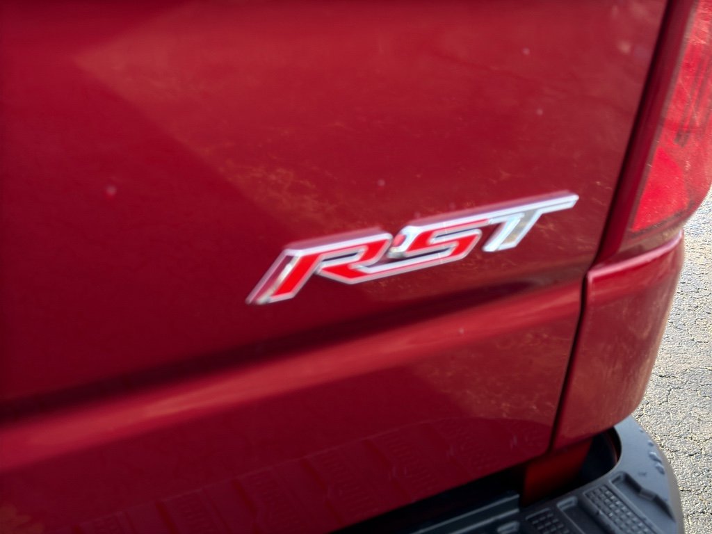 Used 2025 Chevrolet Silverado 1500 RST image 10