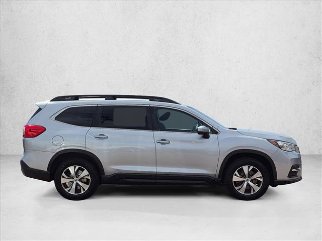 Used 2022 Subaru Ascent Premium w/ Convenience Package AWD/4WD image 4