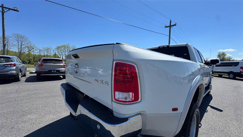 Used 2017 RAM 3500 Laramie image 32