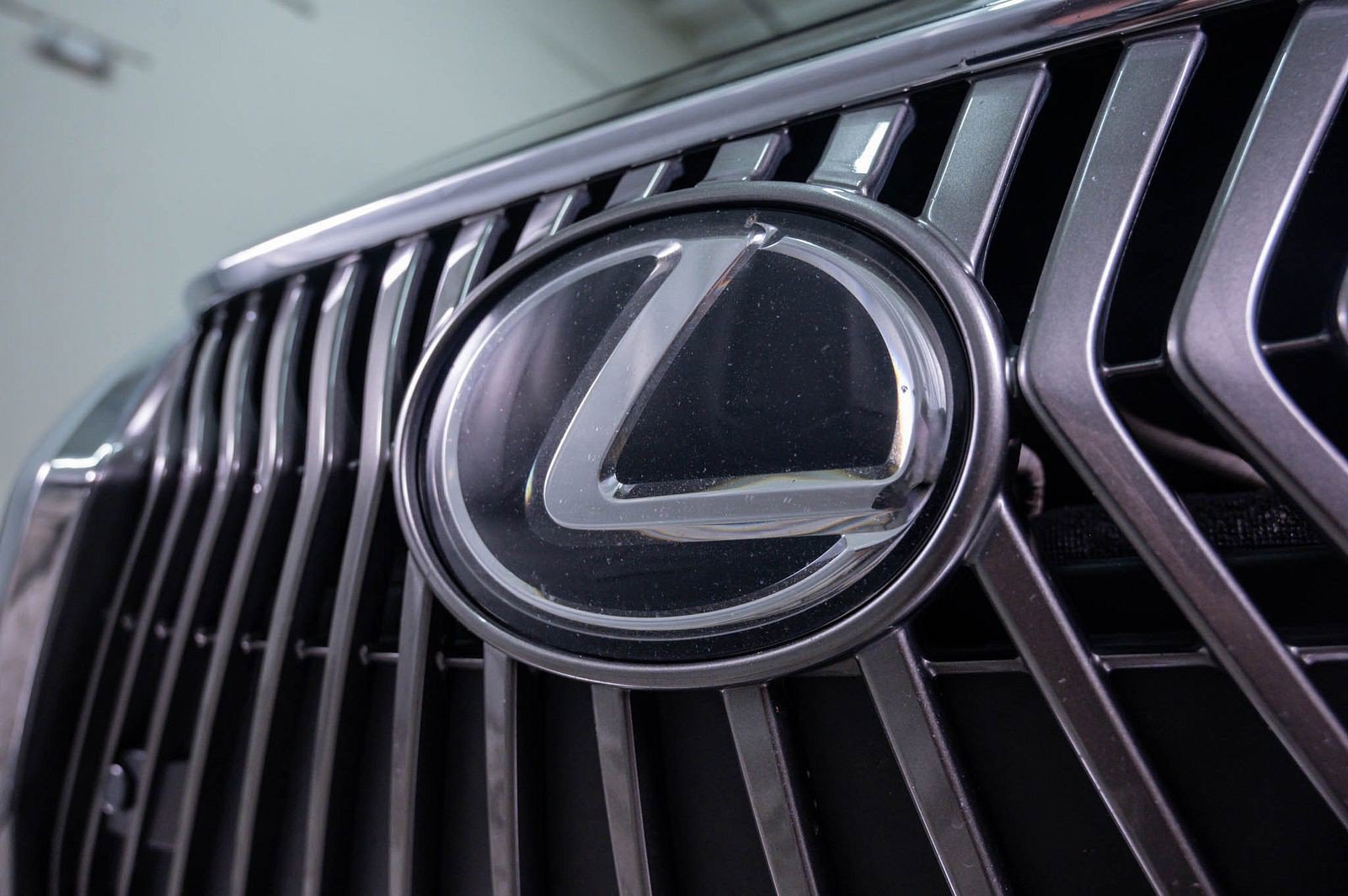 Used 2020 Lexus ES 350 w/ Premium Package FWD image 5