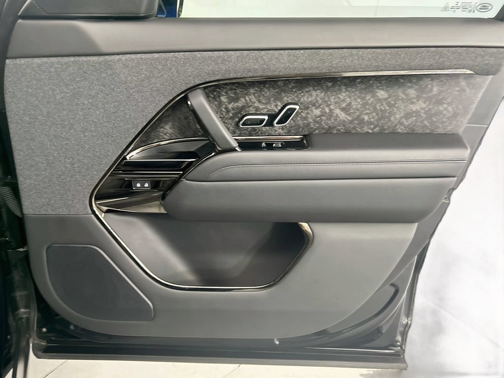 Certified 2023 Land Rover Range Rover Sport First Edition AWD/4WD image 24